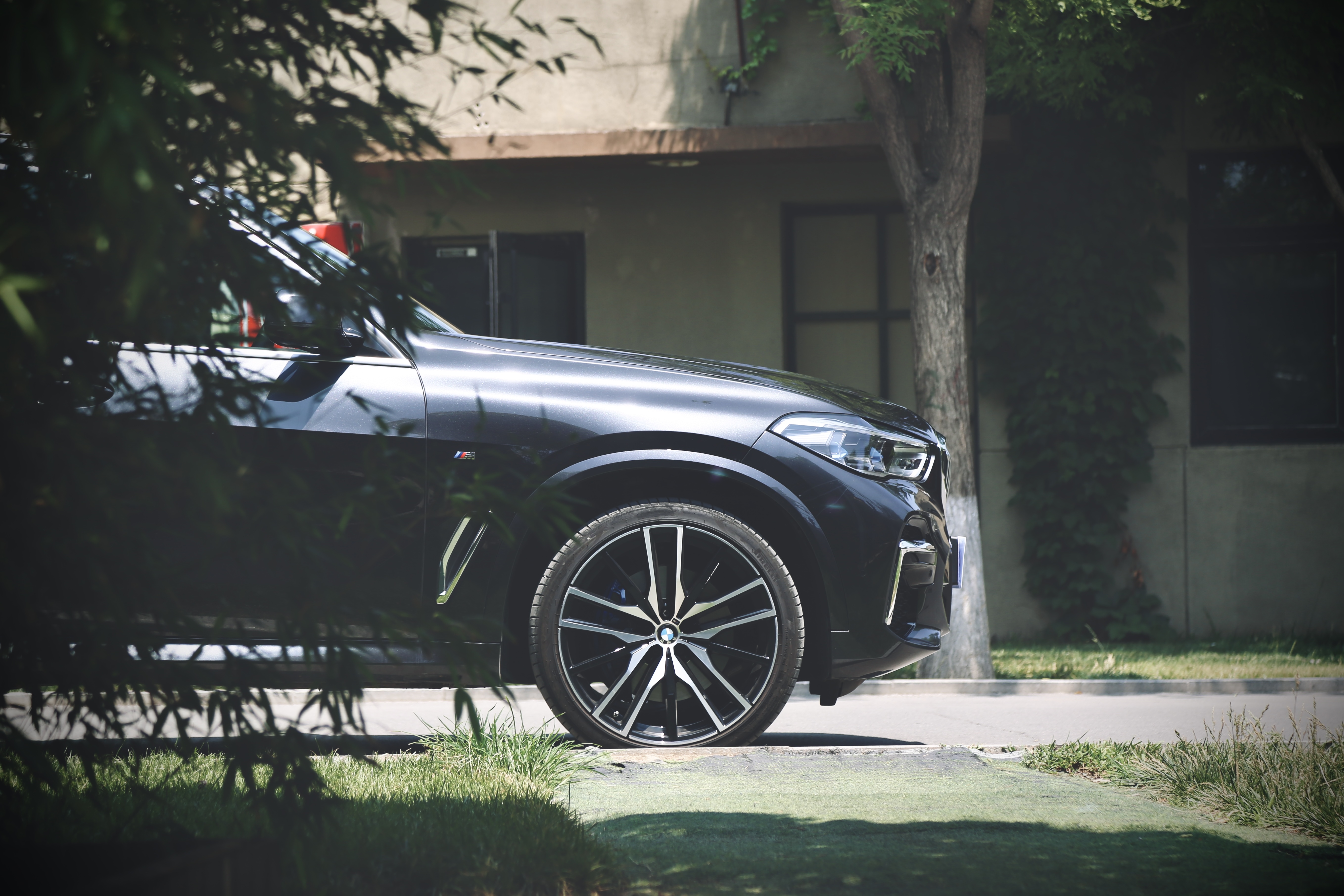 国产宝马X5驾驶感受,宝马x52014款xdrive35i典雅型