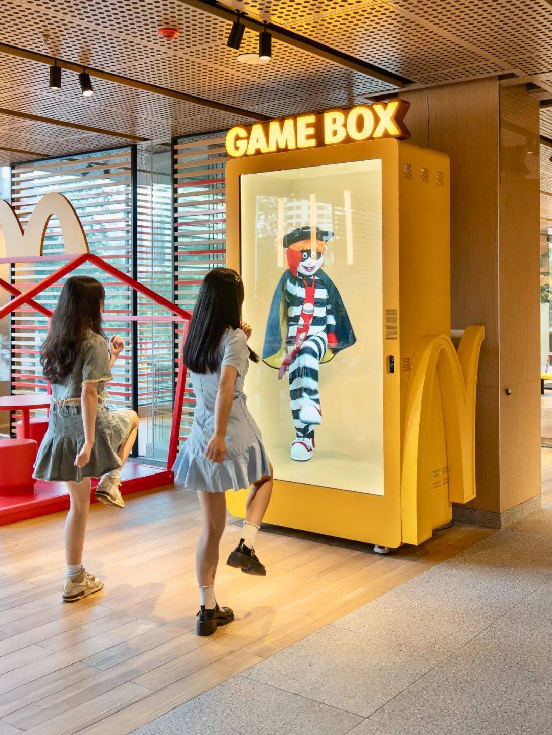 麦当劳广州越秀儿童公园门店,广州麦当劳儿童旗舰店