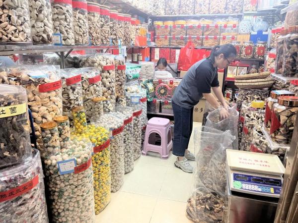 喝中药一个星期要500元贵吗,吃中药一天一百块贵吗