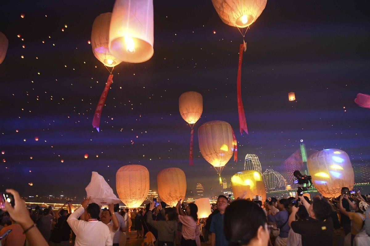 云南西双版纳泼水节,西双版纳泼水节高清图片