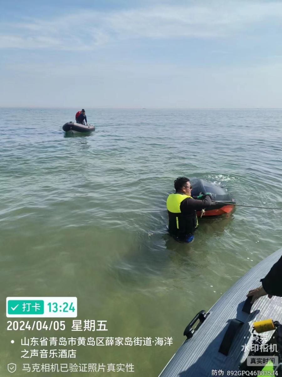 洪泽两少年驾驶水上摩托艇遇险,两个人骑摩托艇视频