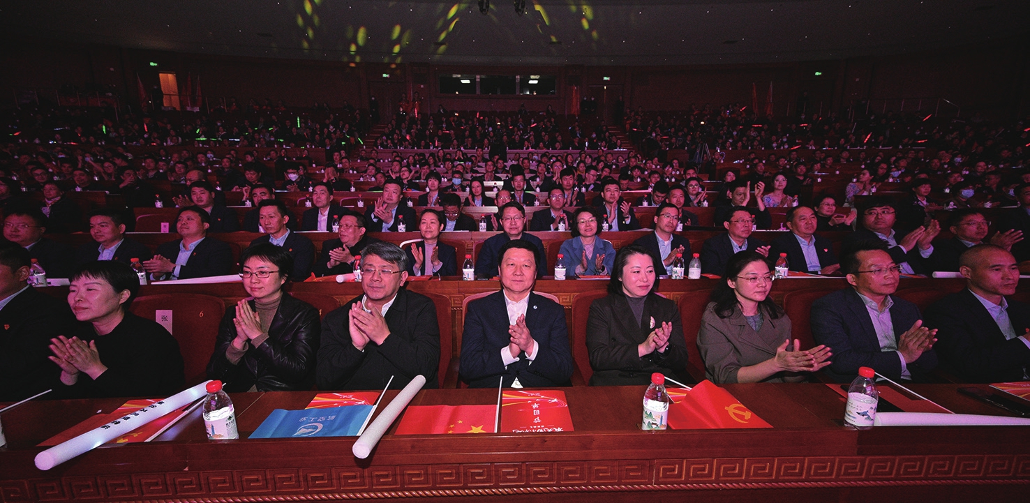 首届「星光璀璨——最美南京机电」颁奖典礼成功举办