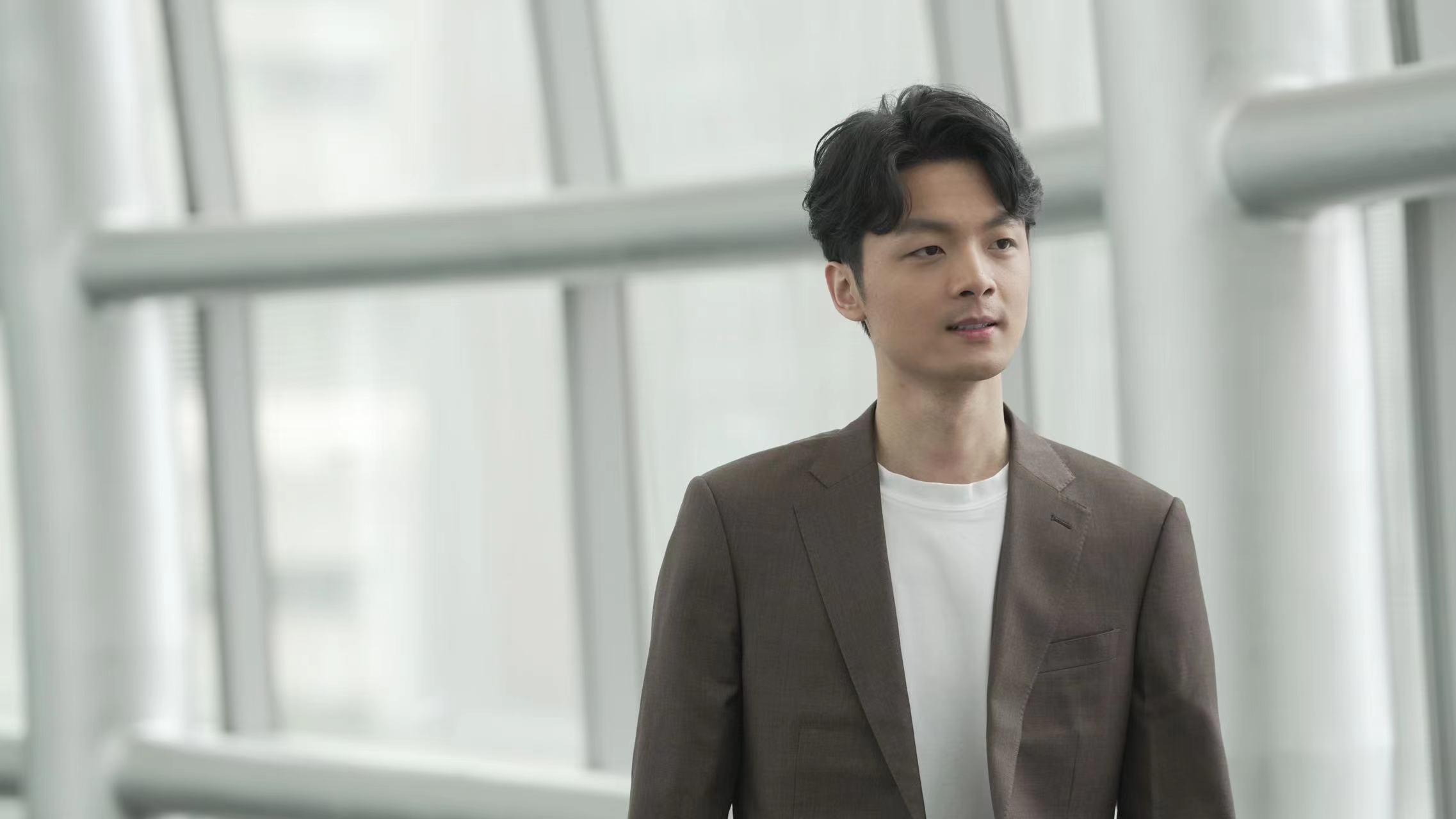 “00后”企二代接班，从成为网红开始！威豹箱包周思得：流量不肤浅，有触达才有转化