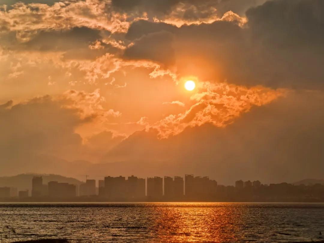 有一种美叫做大理苍山,有一种美叫天上的云