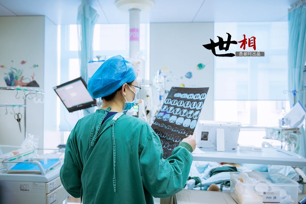 世相丨儿科医生邓亚楠:治愈患儿内心也被纯真填满