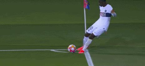 巴黎2-3不敌巴塞罗那登贝莱庆祝,巴黎vs巴萨2-3登贝莱