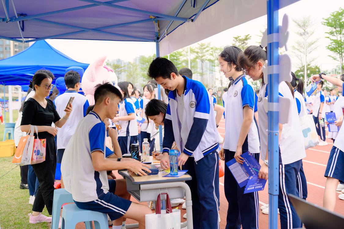 沉浸式欣赏校园,佛山英华学校宣传片