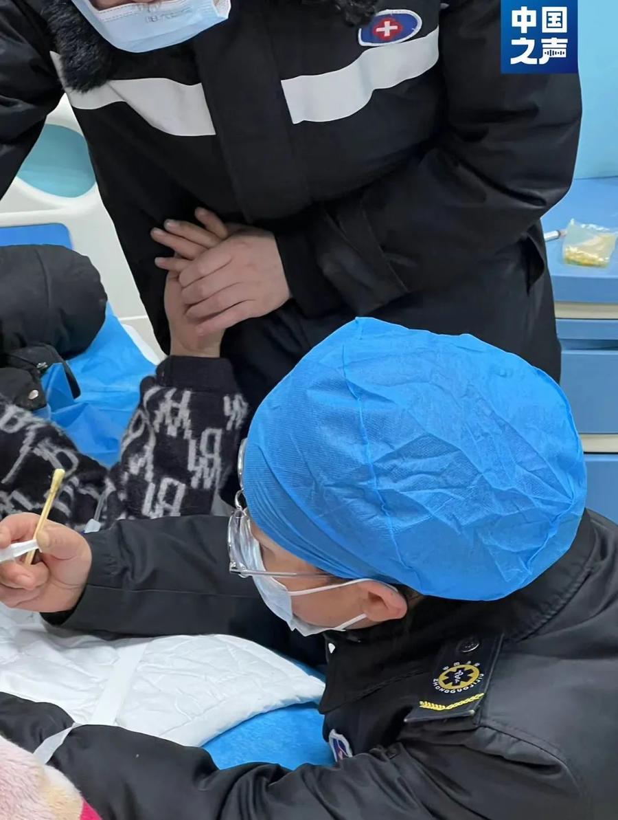 多支医疗队陆续返程,多支救援队赶赴甘肃