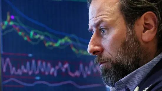 美股大幅高开道指盘初涨逾900点,早盘美股继续攀升道指涨逾340点